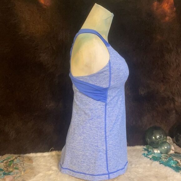 Lululemon tank top 6 (5000D) - Picture 3 of 6